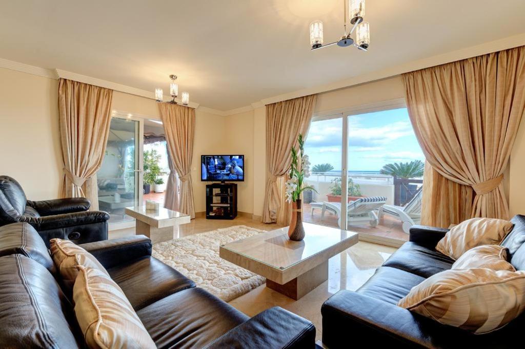 Frontline Beach Apartment - Sinfonia Del Mar Estepona Exterior foto