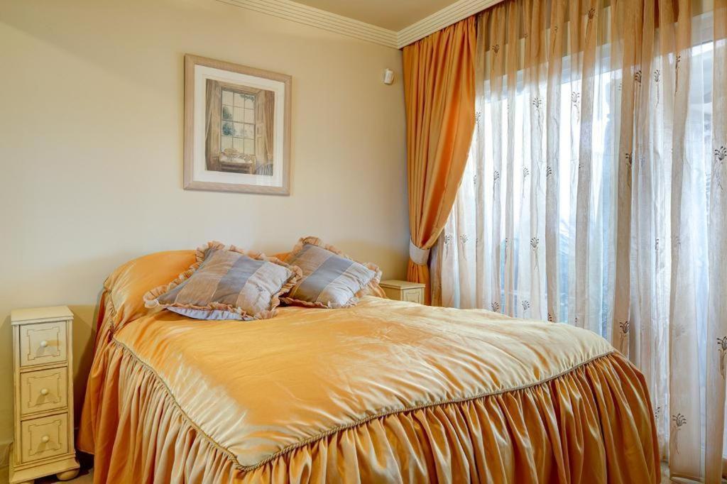 Frontline Beach Apartment - Sinfonia Del Mar Estepona Exterior foto